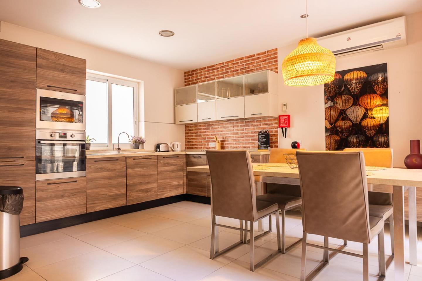 Balluta Bay Spacious Apt - 2Br Sliema Ngoại thất bức ảnh
