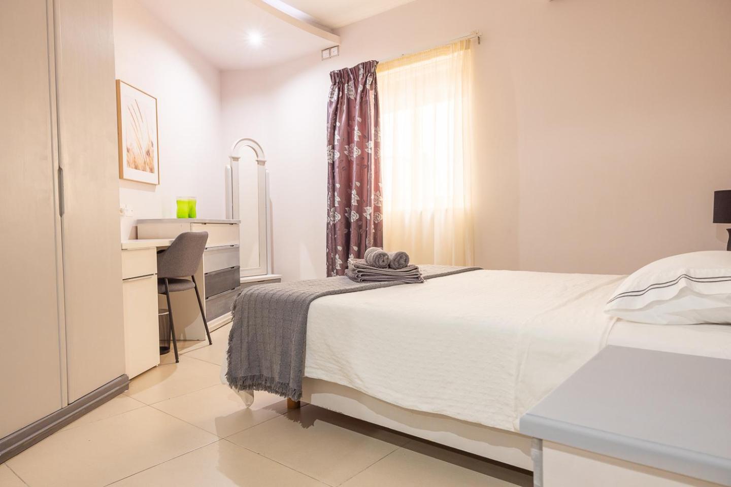 Balluta Bay Spacious Apt - 2Br Sliema Ngoại thất bức ảnh
